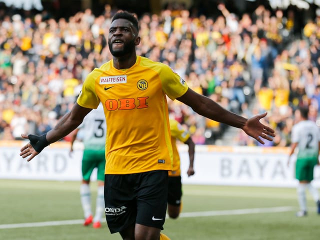 Jean-Pierre Nsame von den Young Boys jubelt. Jean-Pierre Nsame von den Young Boys jubelt.