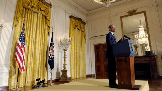Präsident Obama vor einem Rednerpult im Weissen Haus. Präsident Obama vor einem Rednerpult im Weissen Haus.