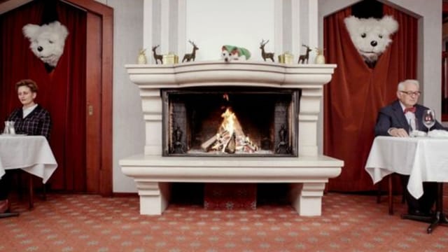 Video «Füür: Slow-TV an Heiligabend 2017 - Das Weihnachtsfeuer» abspielen Video «Füür: Slow-TV an Heiligabend 2017 - Das Weihnachtsfeuer» abspielen