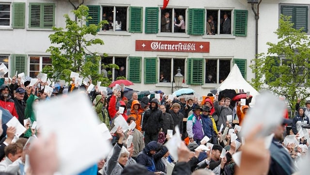 Das kleine Wirtshaus am Zaunplatz ist am Landsgemeinde-Sonntag bis auf den letzten Platz besetzt. Das kleine Wirtshaus am Zaunplatz ist am Landsgemeinde-Sonntag bis auf den letzten Platz besetzt.