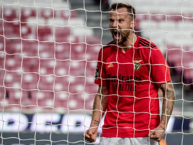 Haris Seferovic.