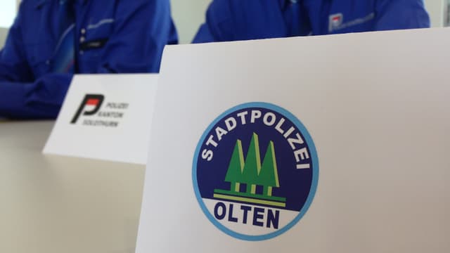 Logos beider Polizeien. Logos beider Polizeien.