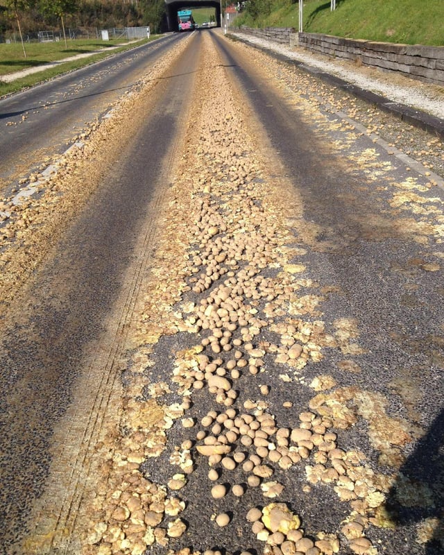 Kartoffeln auf der Strasse Kartoffeln auf der Strasse