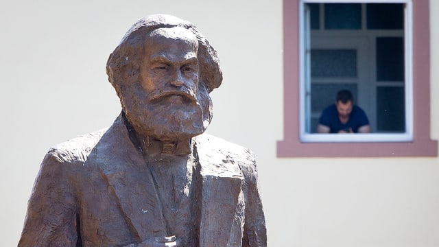 Karl Marx Statue in Trier. Karl Marx Statue in Trier.