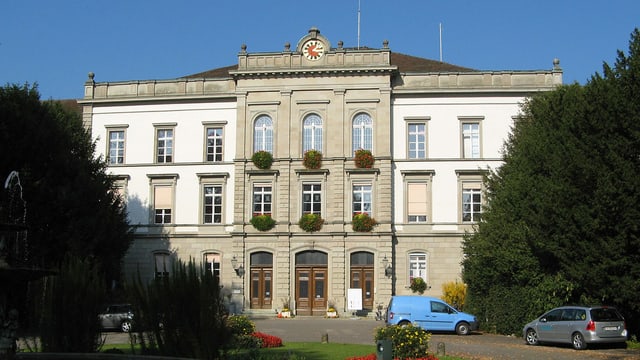 Fassade der Klinik Königsfelden. 