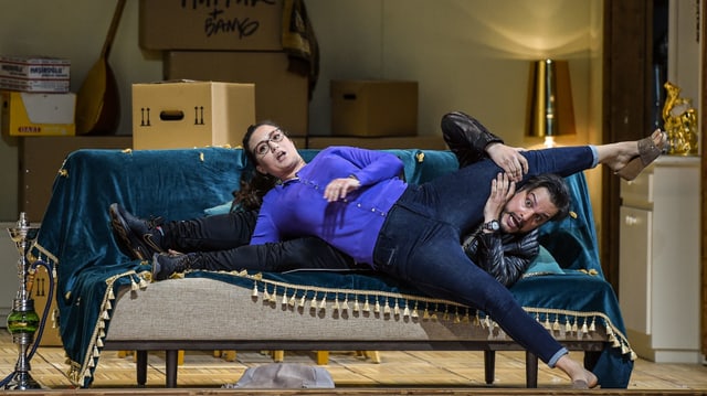 Szene aus «Il turco in Italia» Zürcher Opernhaus Szene aus «Il turco in Italia» Zürcher Opernhaus