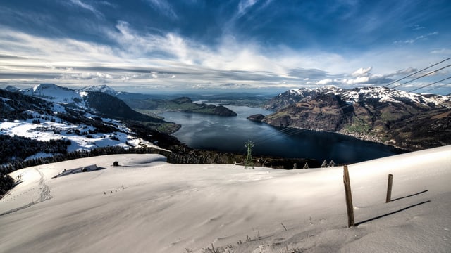 Aussicht von Emmetten in Richtung See. Aussicht von Emmetten in Richtung See.