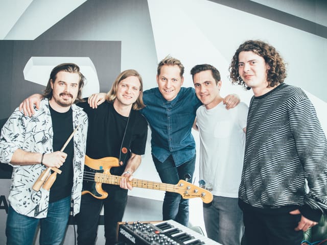 Fürs Familienalbum – so schön: Hecht mit Instrumenten.