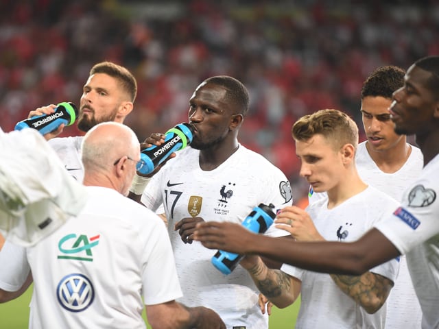 Frankreichs Weltmeister bei der Partie in Konya. Frankreichs Weltmeister bei der Partie in Konya.