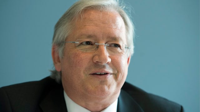Porträt von Thomas Szucs, Professor an der Uni Basel und Verwaltungsratspräsident der Helsana Porträt von Thomas Szucs, Professor an der Uni Basel und Verwaltungsratspräsident der Helsana