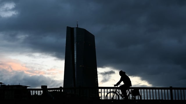 Hochhaus. Hochhaus.