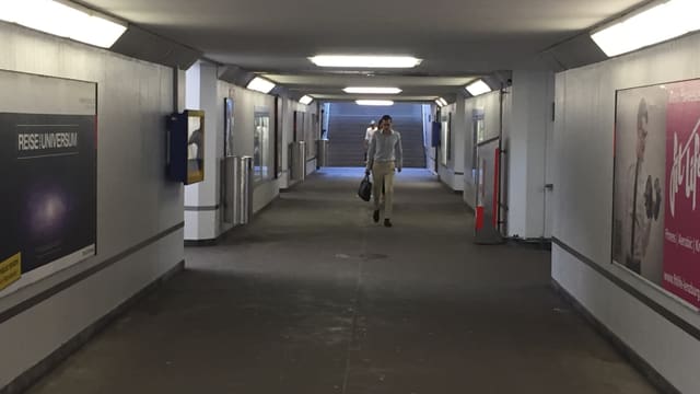 Die einzige Unterführung im Bahnhof Lenzburg Die einzige Unterführung im Bahnhof Lenzburg
