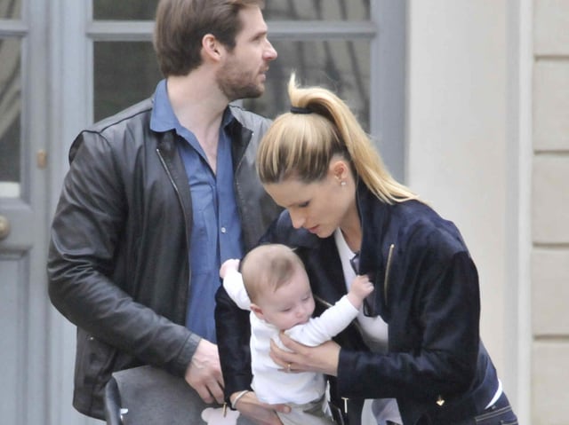 Tomaso Trussardi, Michelle Hunziker und Sole. Tomaso Trussardi, Michelle Hunziker und Sole.