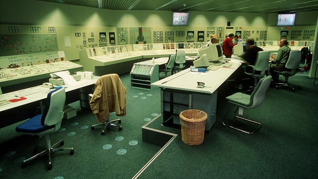 Blick in den Schaltraum des KKW Muehleberg, aufgenommen im Dezember 1998. Blick in den Schaltraum des KKW Muehleberg, aufgenommen im Dezember 1998.