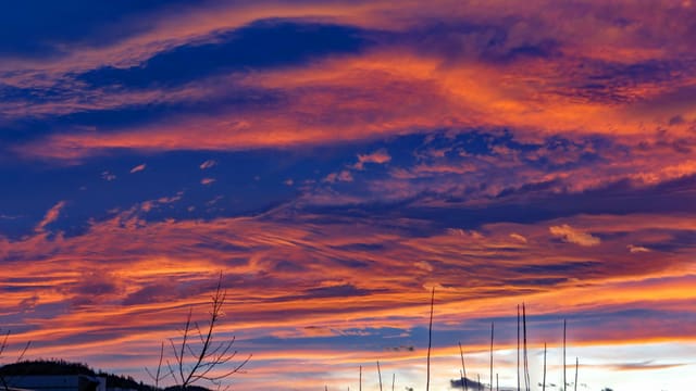 Violetter Himmel.