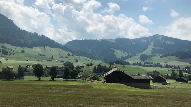 Hügellandschaft. Hügellandschaft.