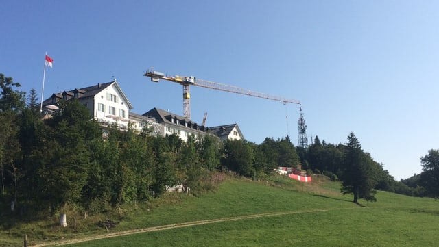 Kurhaus mit Kran Kurhaus mit Kran