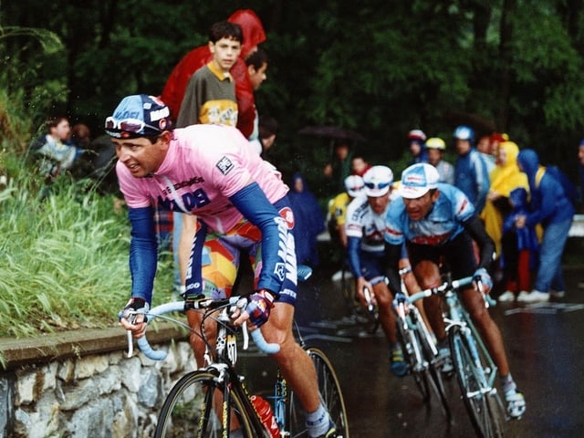 Tony Rominger gewann die Giro-Gesamtwertung 1995 mit über 4 Minuten Vorsprung. Tony Rominger gewann die Giro-Gesamtwertung 1995 mit über 4 Minuten Vorsprung.