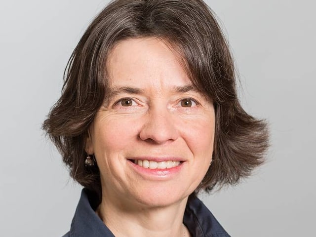 Caroline Schröder Field. Caroline Schröder Field.