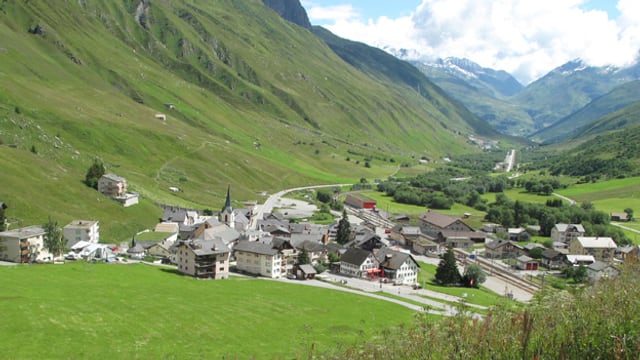 Blick über Realp und das Urserental. Blick über Realp und das Urserental.
