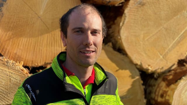 Pascal Murbach, il manader da l'Uffizi forestal Surses. Pascal Murbach, il manader da l'Uffizi forestal Surses.