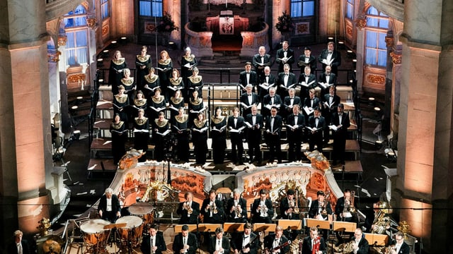 Video «Weihnachtliche Festmusik aus der Frauenkirche Dresden» abspielen Video «Weihnachtliche Festmusik aus der Frauenkirche Dresden» abspielen