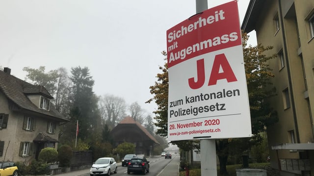 Plakat Ja zum Polizeigesetz. Plakat Ja zum Polizeigesetz.