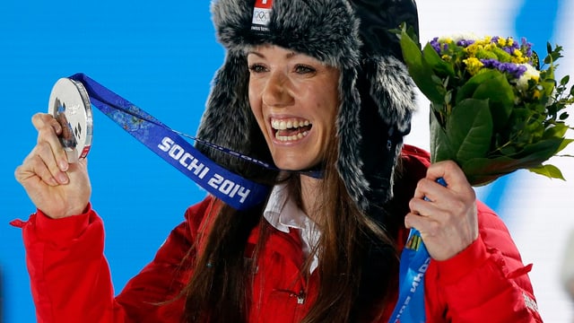 Die Biathletin pusht sich mit einem Track von Lenka. Die Biathletin pusht sich mit einem Track von Lenka.