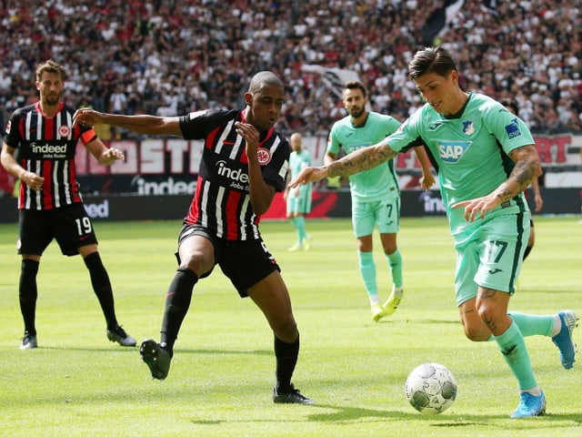 Für Steven Zuber gab es kein Vorbeikommen an Gelson Fernandes. Für Steven Zuber gab es kein Vorbeikommen an Gelson Fernandes.