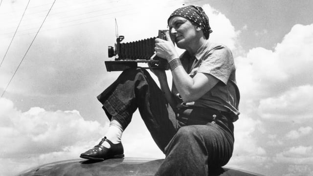 Video «Dorothea Lange – einen Funken Ewigkeit einfangen» abspielen Video «Dorothea Lange – einen Funken Ewigkeit einfangen» abspielen