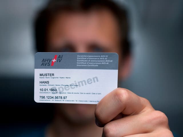 Im Clinch mit Datenschützer - Bundesrat will Benutzung der AHV-Nummer