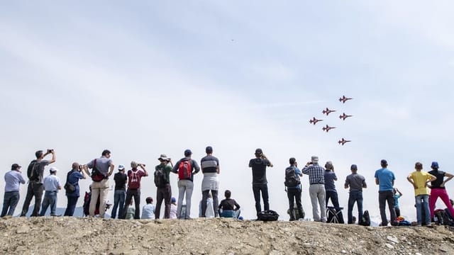 Die Patrouille Suisse fliegt über Emmen. Die Patrouille Suisse fliegt über Emmen.
