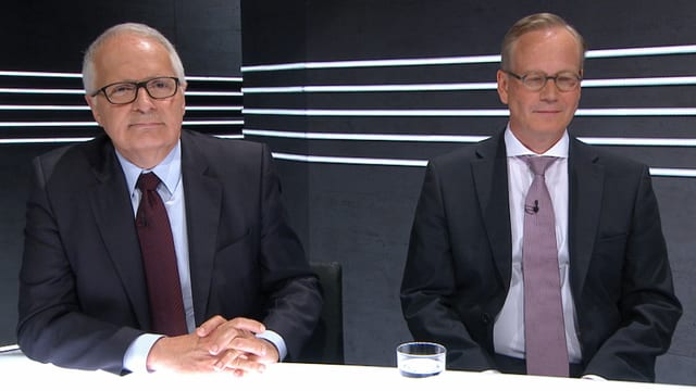 Ruedi Matter und Eric Gujer sitzen am Expertentisch. Ruedi Matter und Eric Gujer sitzen am Expertentisch.