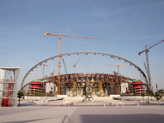 Blick auf den Stadionbau. Blick auf den Stadionbau.