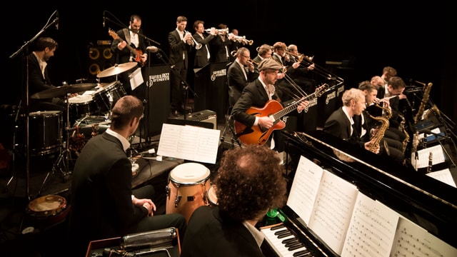 Das Orchester an einem Konzert. Das Orchester an einem Konzert.