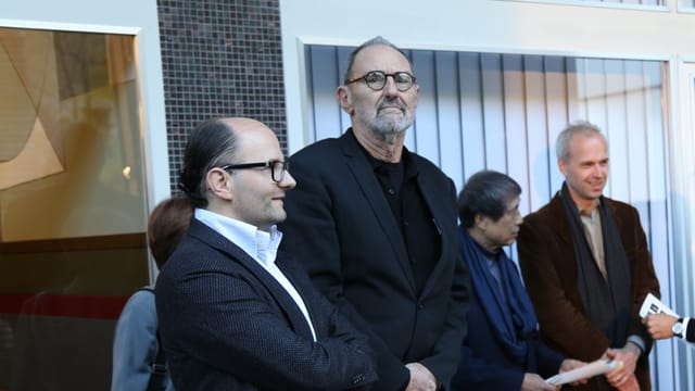 Remo Stoffel cun igl architect da la tur Thom Mayne. Remo Stoffel cun igl architect da la tur Thom Mayne.