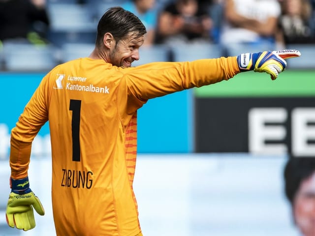 David Zibung spielt auch kommende Saison für Luzern. David Zibung spielt auch kommende Saison für Luzern.