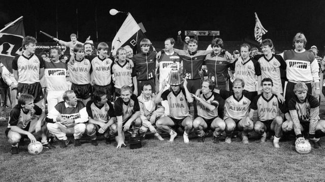 Die letzte YB-Meistermannschaft von 1986. Die letzte YB-Meistermannschaft von 1986.