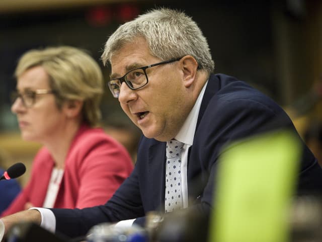 Czarneckzi im EU-Parlament. Czarneckzi im EU-Parlament.