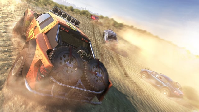Autos liefern sich ein Rennen auf einer Sandbahn. Autos liefern sich ein Rennen auf einer Sandbahn.