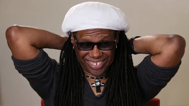 Video «Nile Rodgers - der Mega-Star im Hintergrund» abspielen Video «Nile Rodgers - der Mega-Star im Hintergrund» abspielen
