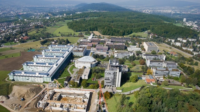 Die Gebäude der ETH Zürich auf dem Hoenggerberg Die Gebäude der ETH Zürich auf dem Hoenggerberg