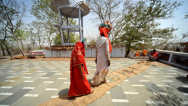 Ein minderjähriges frisch verheiratetes Paar in Indien. Ein minderjähriges frisch verheiratetes Paar in Indien.