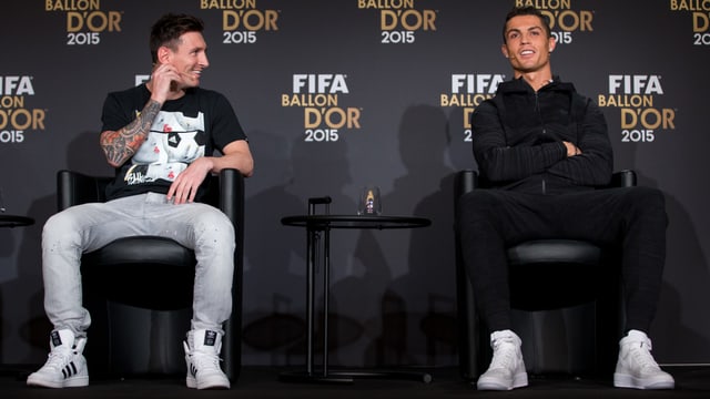 Lionel Messi und Cristiano Ronaldo an der «Ballon d'Or»-Gala. Lionel Messi und Cristiano Ronaldo an der «Ballon d'Or»-Gala.