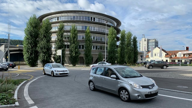 Autos in einem Kreisel Autos in einem Kreisel