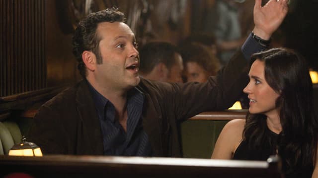 Vince Vaughn als Ronny, Jennifer Connely als Beth. Vince Vaughn als Ronny, Jennifer Connely als Beth.