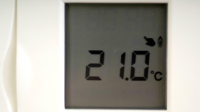 Warum fühlen sich 21 Grad im Winter kühler an als im Sommer?