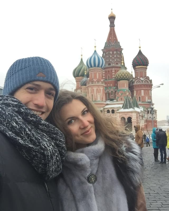Svetlana zusammen mit ihrem Freund Keiran auf dem Roten Platz Svetlana zusammen mit ihrem Freund Keiran auf dem Roten Platz