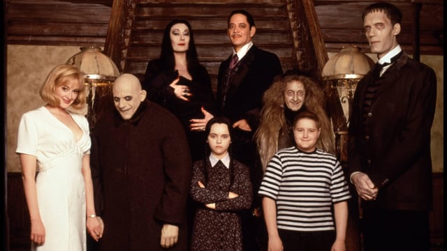 Eine Familie aus schrägen Typen. Eine Familie aus schrägen Typen.