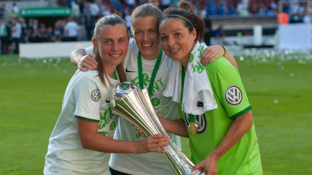 Noëlle Maritz, Lara Dickenmann und Vanessa Bernauer Noëlle Maritz, Lara Dickenmann und Vanessa Bernauer